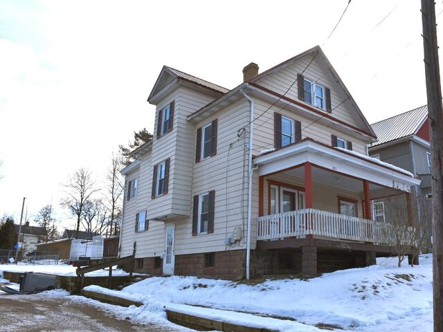 view of front of home featuring a porch