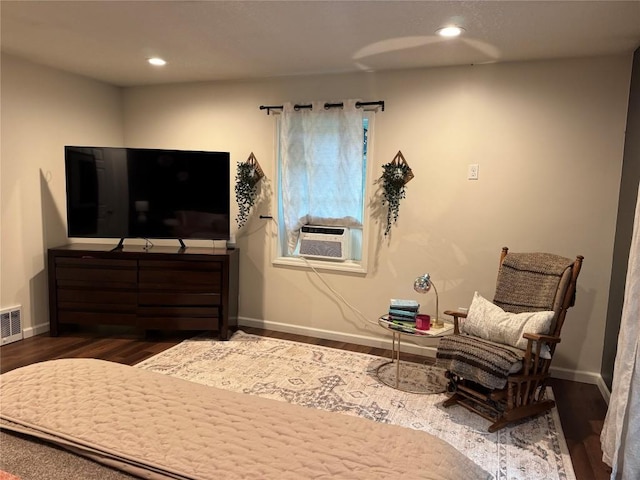 112 Willadell Rd, Pa, PA 16154 - bedroom featuring cooling unit, dark wood-style floors, and recessed lighting