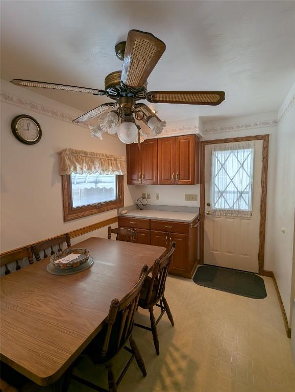 kitchen with ceiling fan