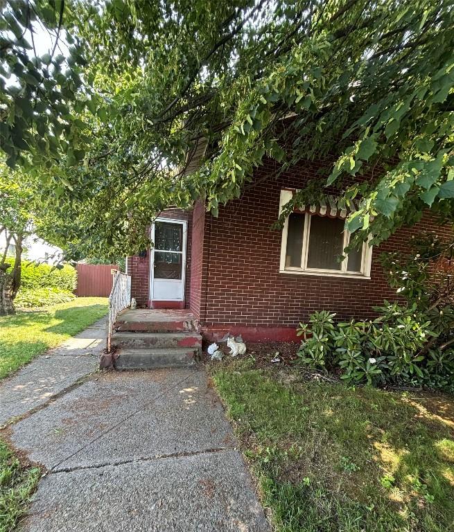 831 E 6th St, Erie, PA 16507 - photo 3