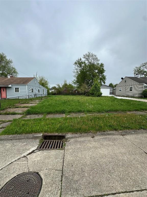 931 W 35th St, Erie, PA 16508 - photo 3