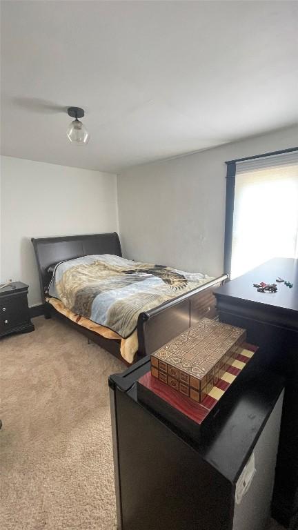 457 E 24th St, Erie, PA 16503 - bedroom featuring carpet