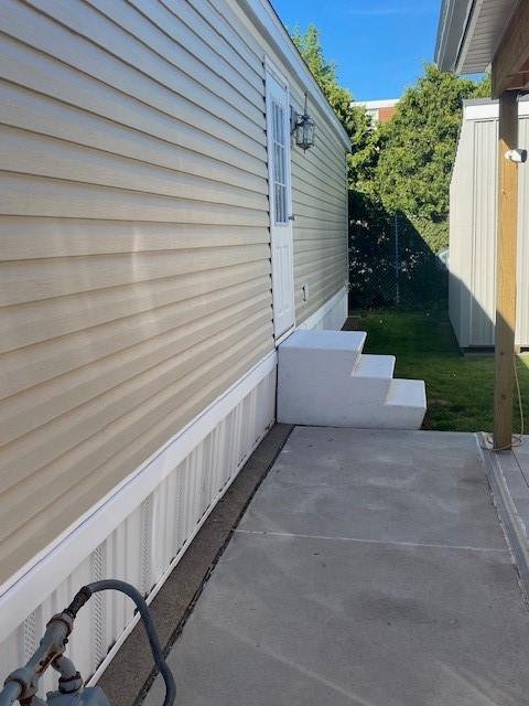 831 Douglas Dr, Erie, PA 16505 - view of patio