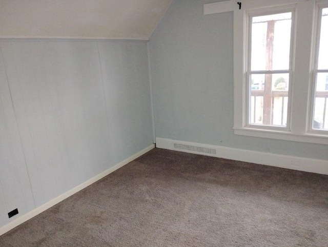 443 E 27 Th St, Erie, PA 16504 - additional living space featuring lofted ceiling, visible vents, carpet flooring, and baseboards