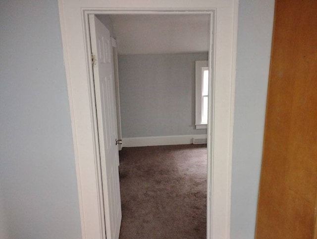 443 E 27 Th St, Erie, PA 16504 - hall featuring carpet floors, visible vents, and baseboards