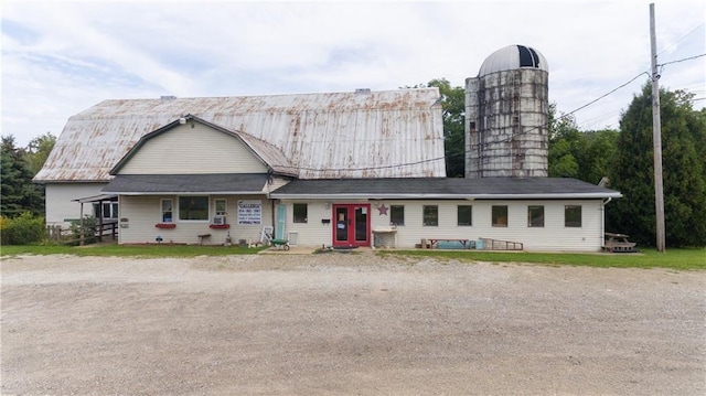 view of front of house