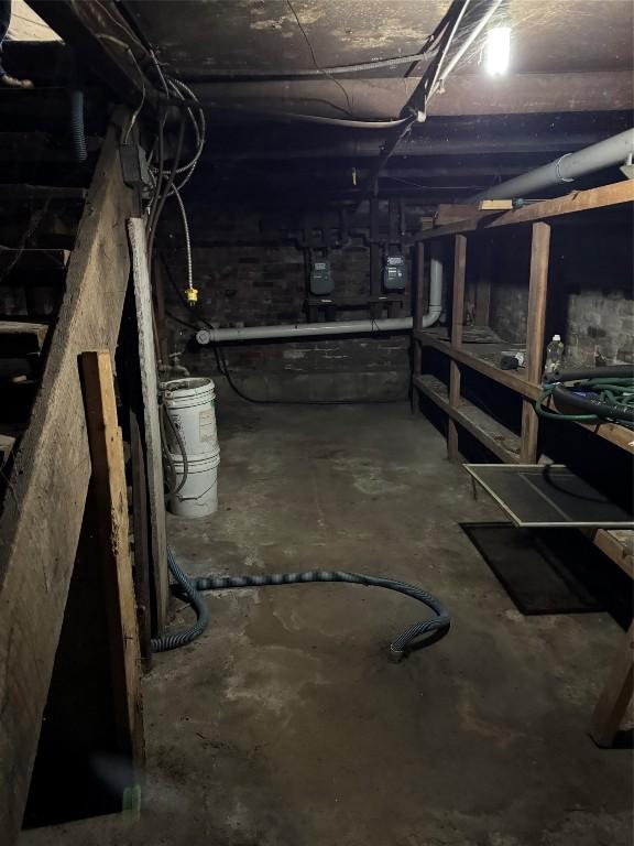 view of unfinished basement