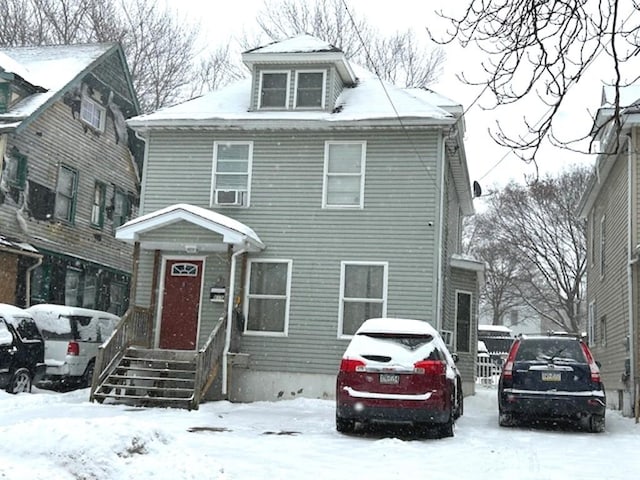 view of front of house