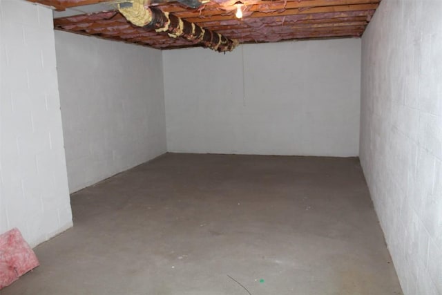 1351 Top Rd, Erie, PA 16505 - unfinished basement with concrete block wall