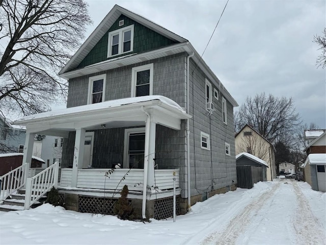 view of front of house featuring covered porch