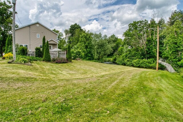 13151 Water Ext, Edinboro, PA 16412 - view of green lawn