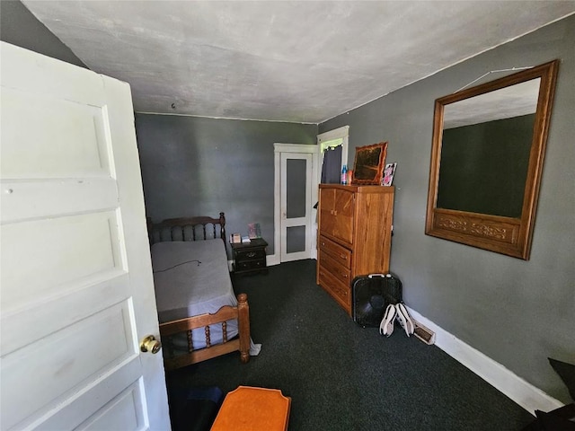 520 E 2nd St, Erie, PA 16507 - bedroom with carpet and baseboards
