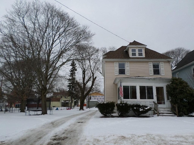 traditional style home with entry steps