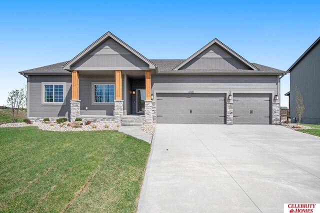 Listing photo 2 for 5518 N 180th Ave, Elkhorn NE 68022