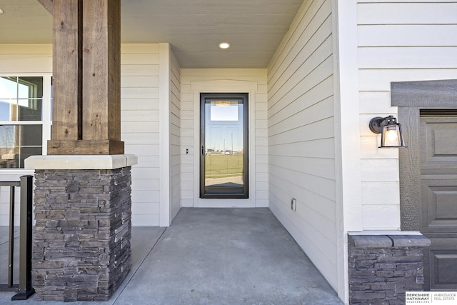 view of property entrance