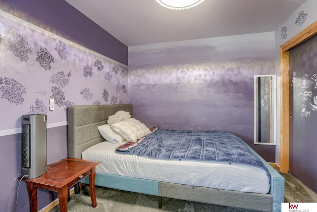 bedroom featuring carpet flooring