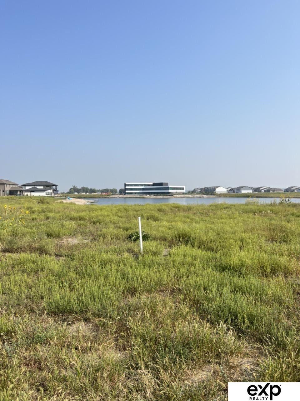 4572 E 18th Ave, Fremont, NE 68028