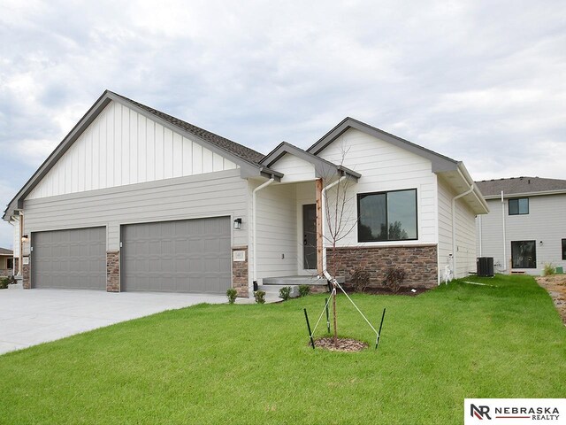 14811 Bruning St, Bennington, NE 68007 - view of front of property featuring a garage