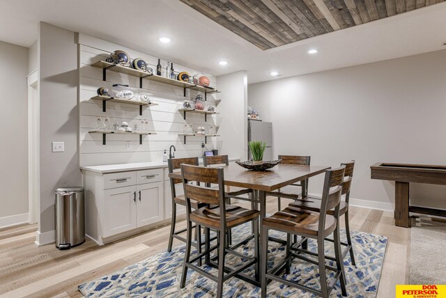 bedroom with light colored carpet and ceiling fan