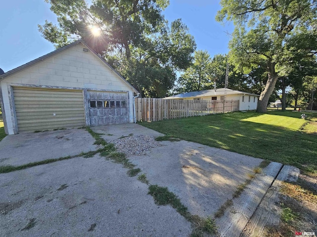 exterior space featuring fence