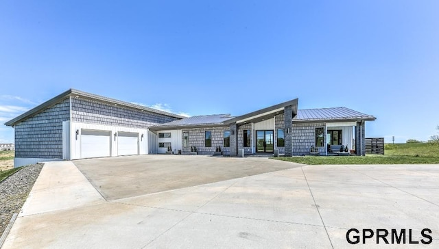 view of front of house with a garage