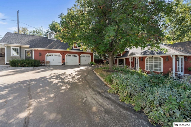 view of front facade with a garage