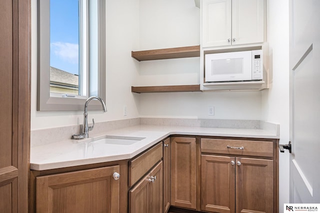 kitchen featuring sink