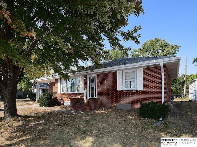 view of front of property