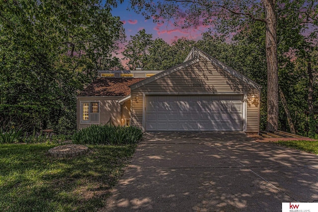 view of front of house featuring a garage