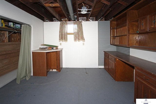 kitchen featuring concrete flooring