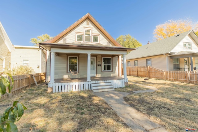 view of front of home featuring a porch