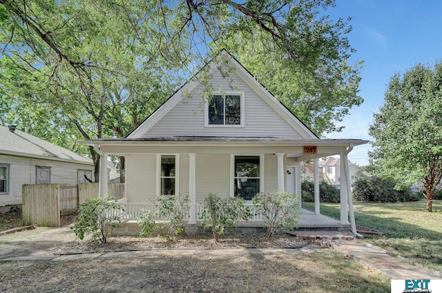 view of front of house featuring covered porch