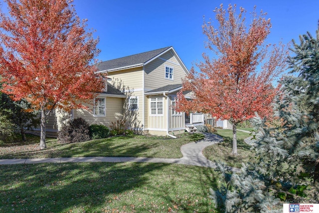 view of front of house with a front yard