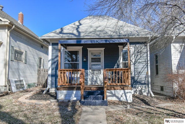 bungalow featuring a porch