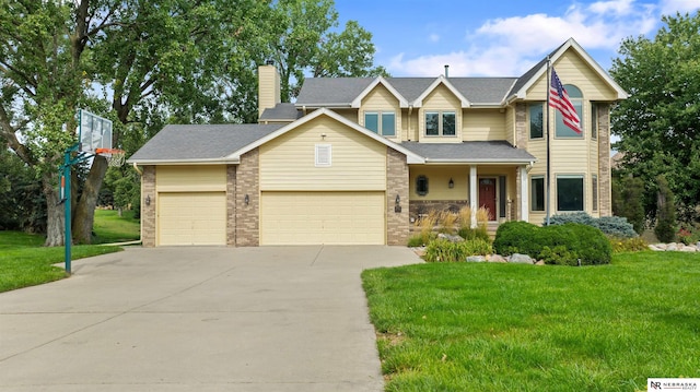 craftsman-style house featuring a front yard