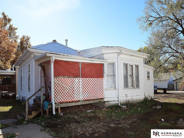 view of home's exterior