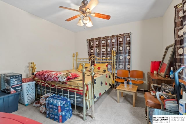 bedroom featuring carpet and ceiling fan