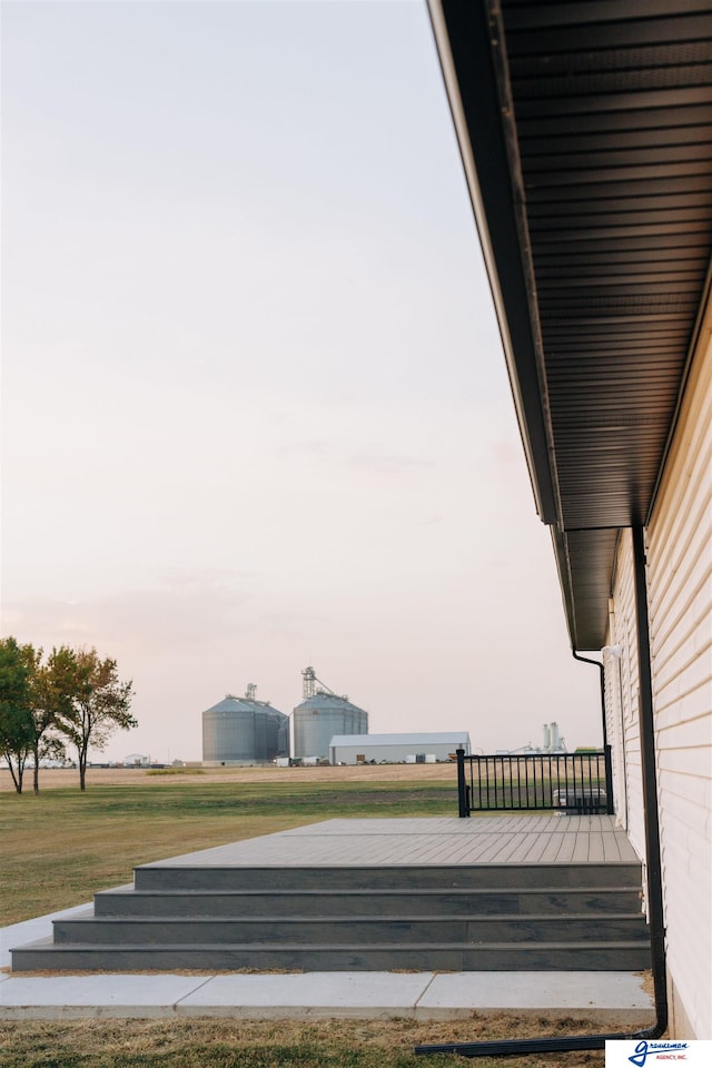 exterior space featuring a yard