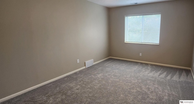 empty room featuring carpet