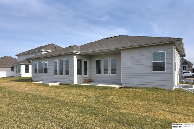 6614 S 200th Ave, Omaha, NE 68135 - view of front of property with a front yard and a shingled roof