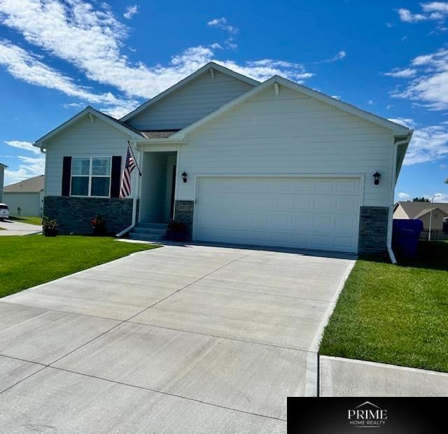 4403 Schilling Dr, Bellevue NE, 68123, 3 bedrooms, 2 baths house for sale