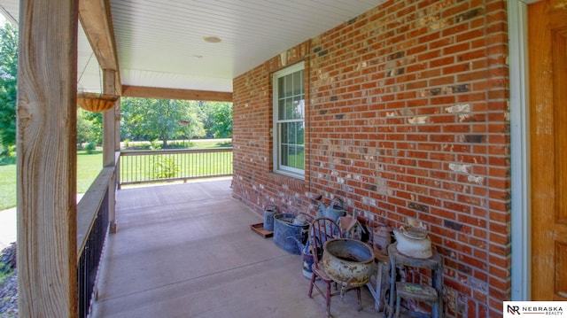 view of patio / terrace with covered porch