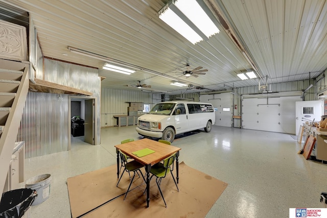 garage featuring ceiling fan