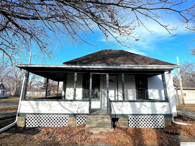 view of front of home with covered porch