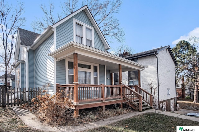 view of front of property