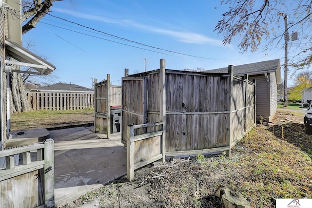 view of outbuilding