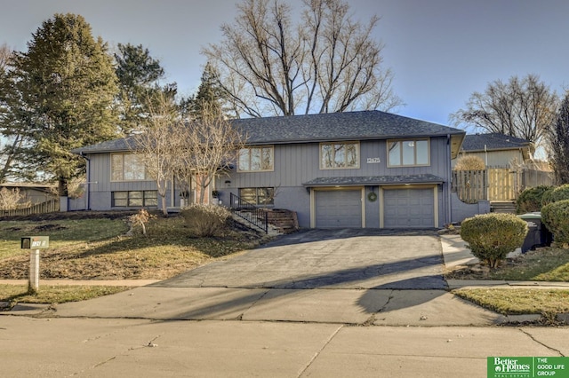 view of front of house featuring a garage