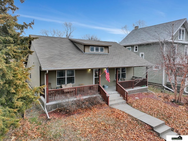 view of front of property with covered porch