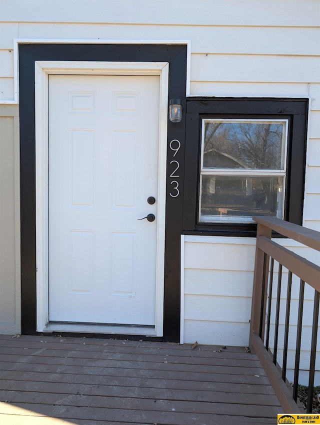 view of property entrance