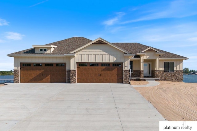 view of front of house featuring a garage